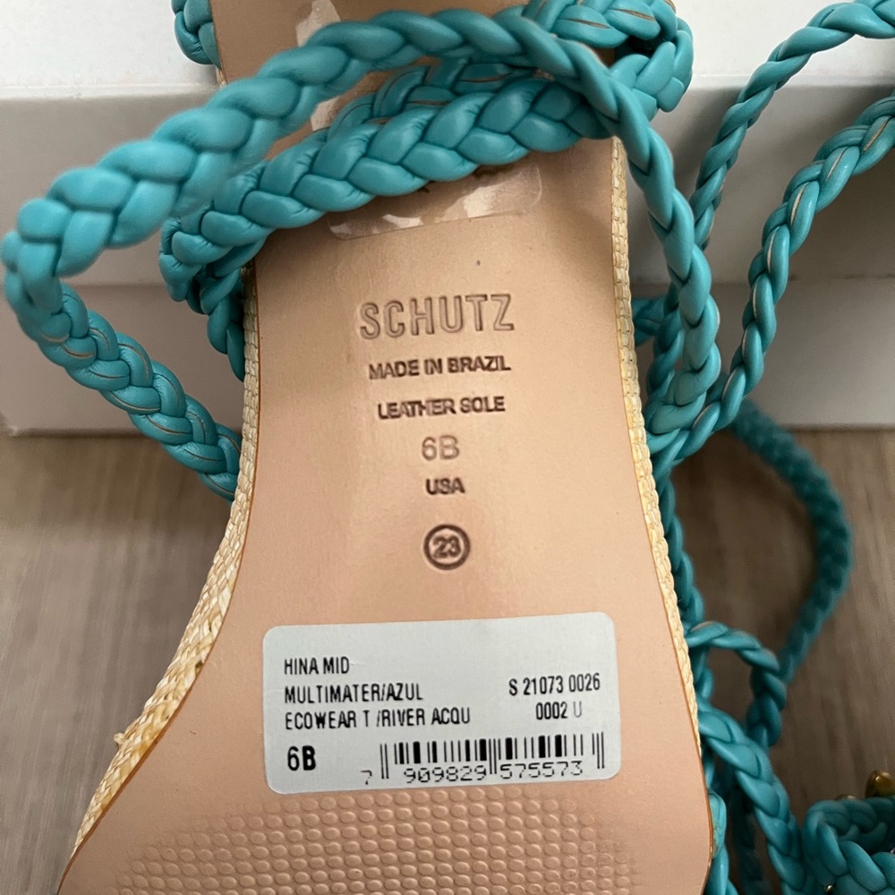 Schutz - New flower Hina Mid block-heeled sandal in turquoise/river aqua.Size 6B - Picture 6 of 10